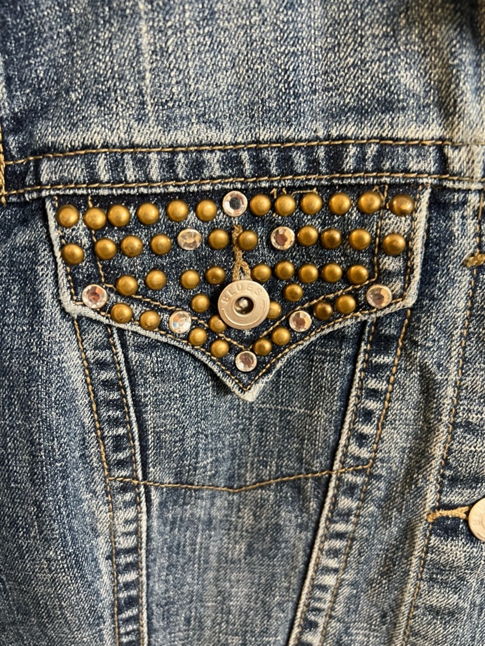 Baccini Women’s Light Blue Rhinestone Embellished Denim Jacket! Size Medium. - Picture 2 of 12